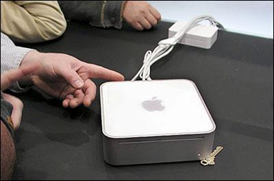 050112macmini6.jpg