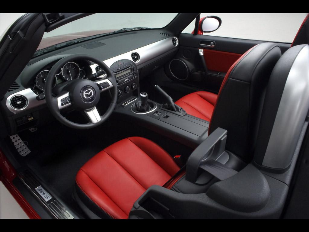 2006-Mazda-MX-5-Limited-Interior-1024x768.jpg