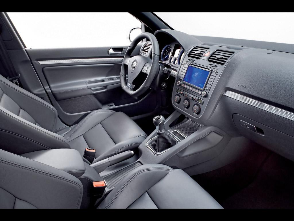 2006-Volkswagen-R32-Interior-1024x768.jpg