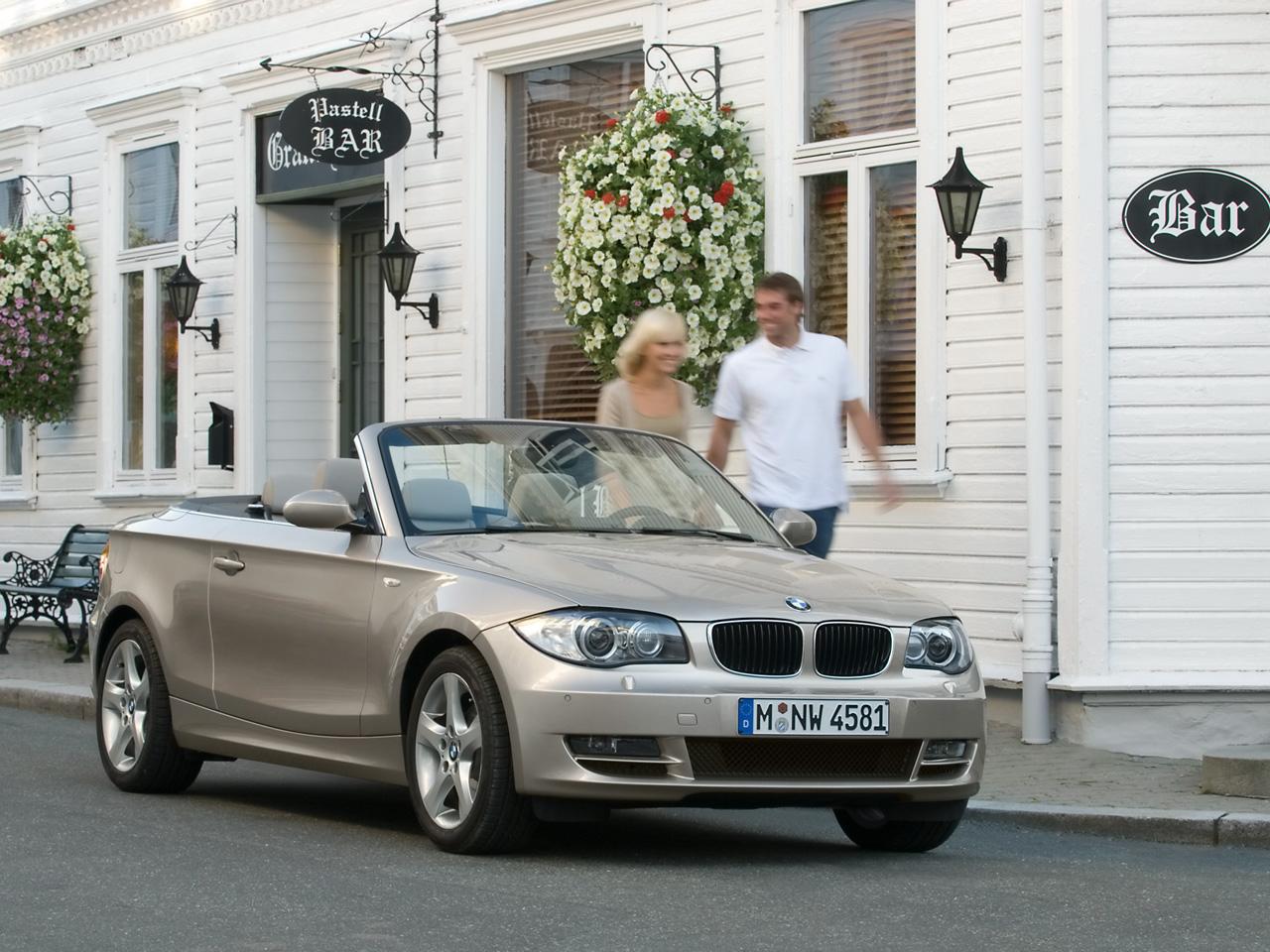 2008-BMW-1-Series-Convertible-Front-Angle-1280x960.jpg