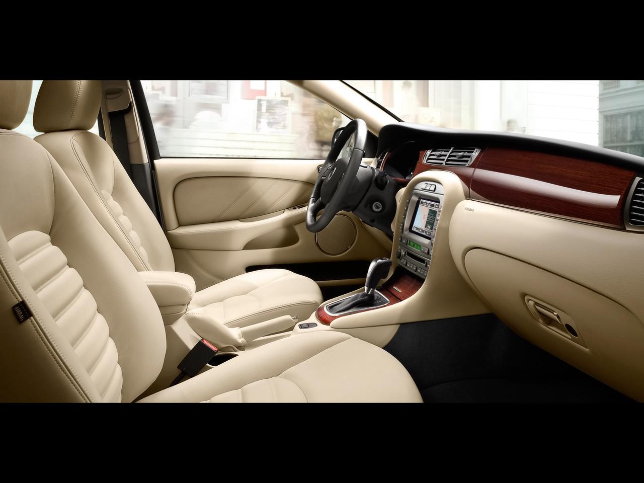 2008-Jaguar-X-Type-Interior-1280x960.jpg