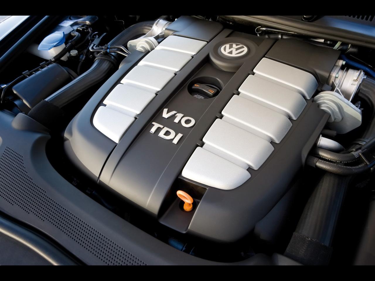 2008-Volkswagen-Touareg-R50-Engine-1280x960.jpg