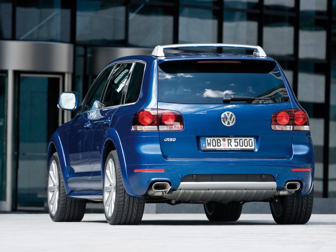 2008-Volkswagen-Touareg-R50-Rear-Angle-1280x960.jpg