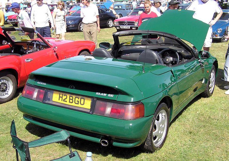 800px-1990.lotus.elan.se.arp.jpg