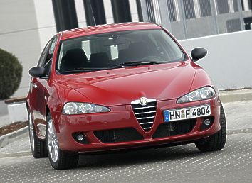 Alfa_147-front-125.jpg