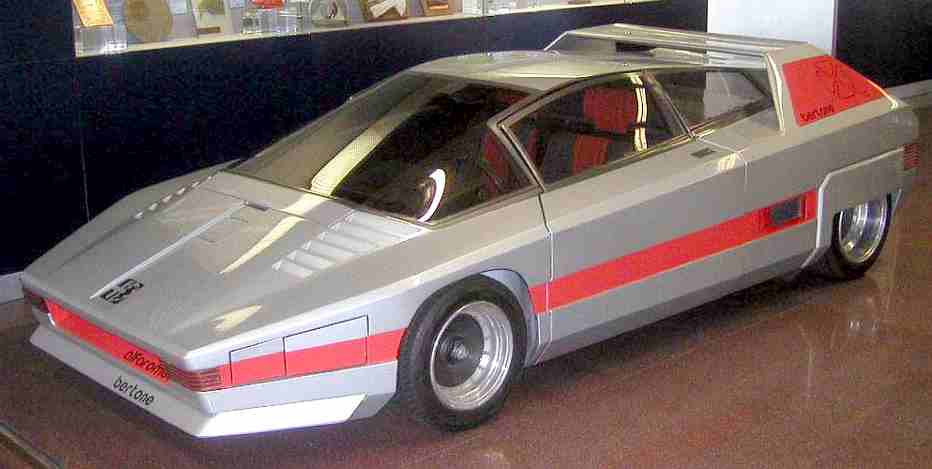alfa_romeo_bertone_navajo_1976_concept_car.jpg