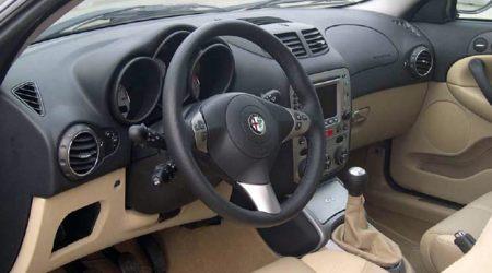 alfa_romeo_gt_collezion_interieur.jpg