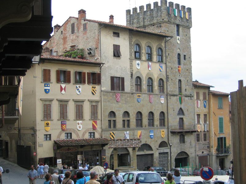 AREZZO01.jpg