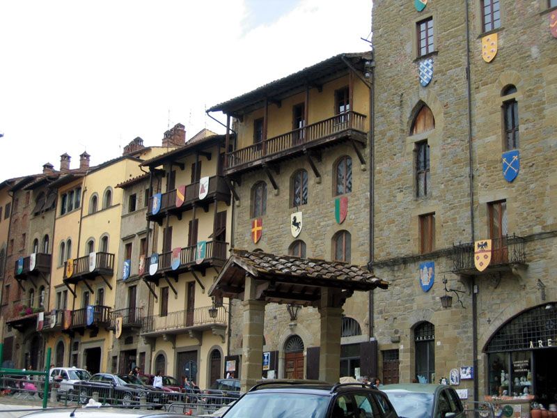AREZZO03.jpg