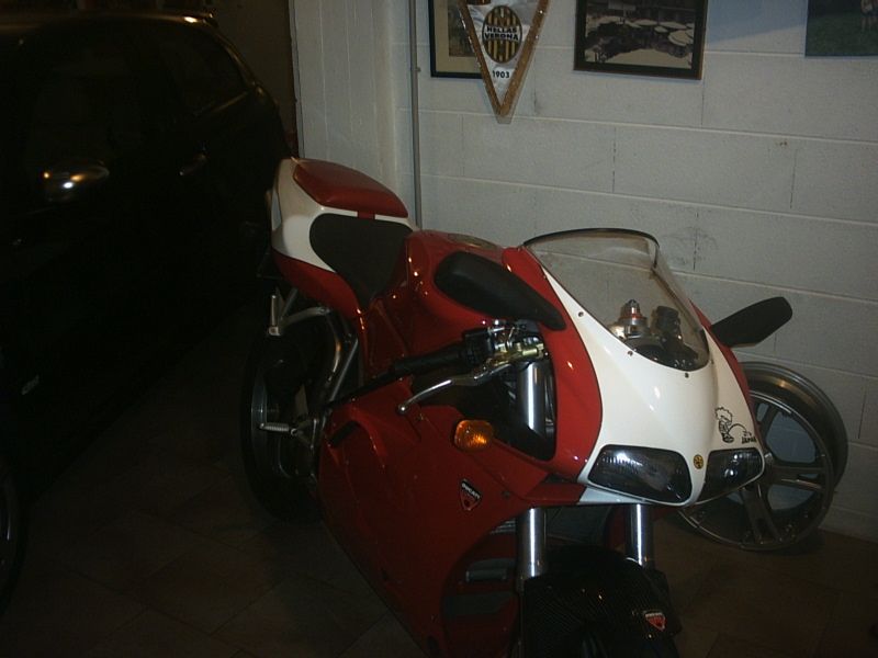 ducati748sbk(2).jpg