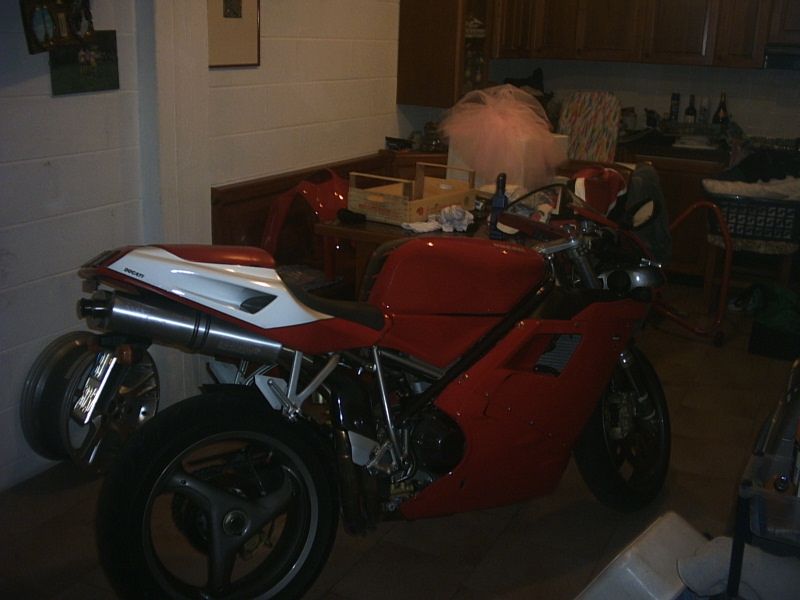 ducati748sbk(6).jpg