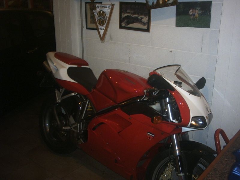 ducati748sbk(8).jpg