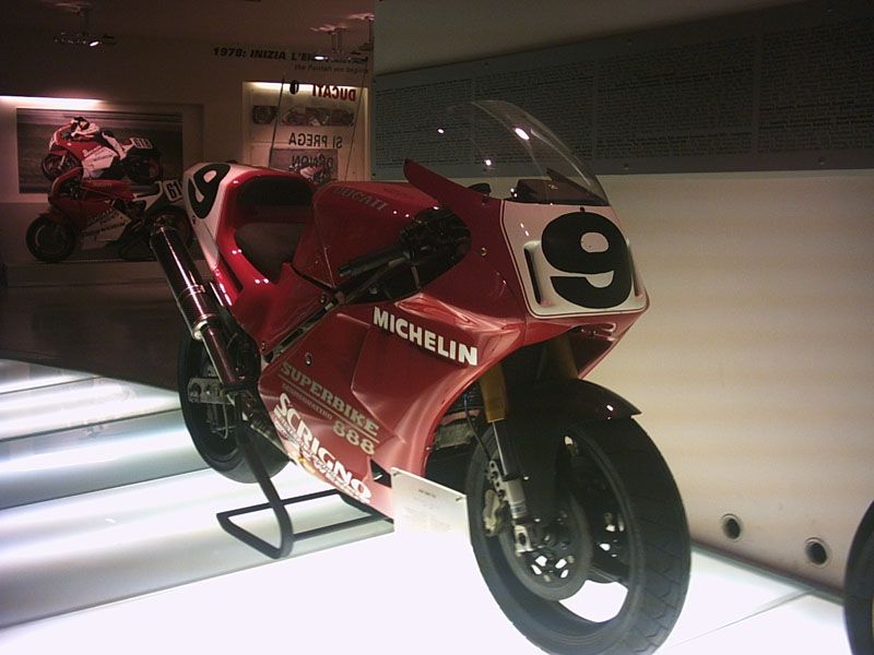 ducati800x600(10).jpg