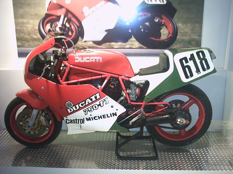 ducati800x600(9).jpg