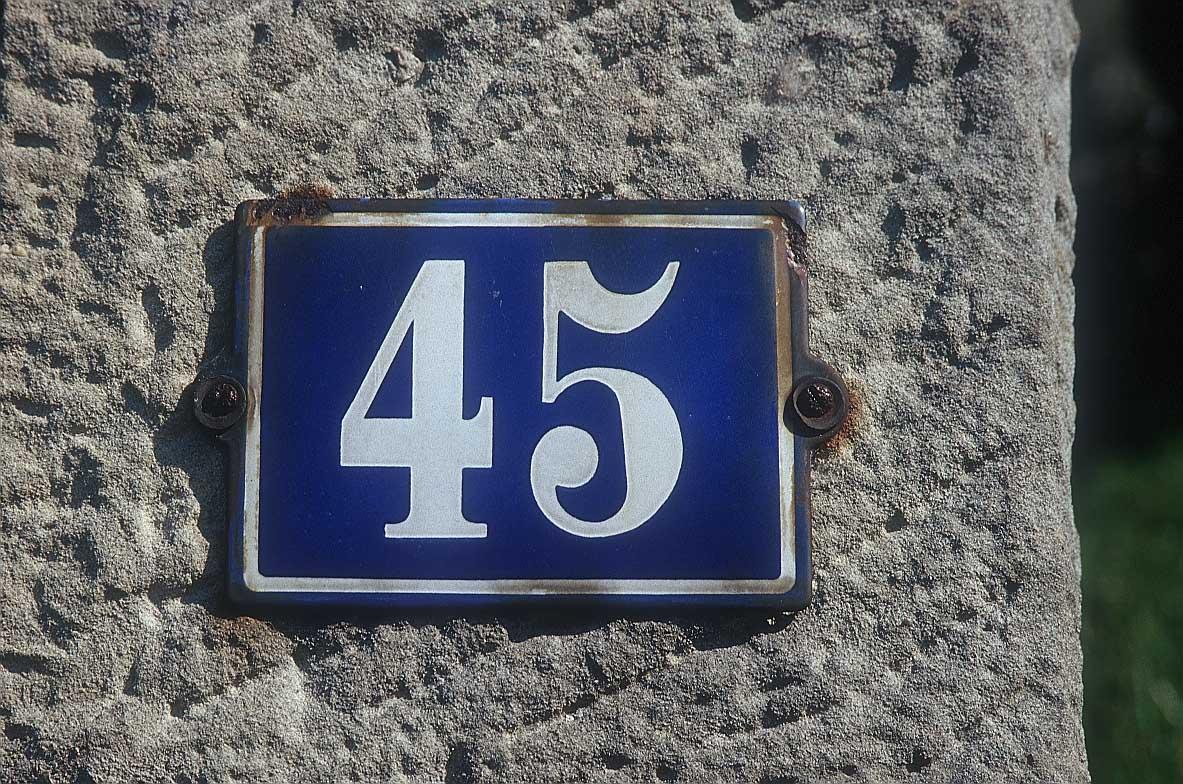 house_number_45.jpg