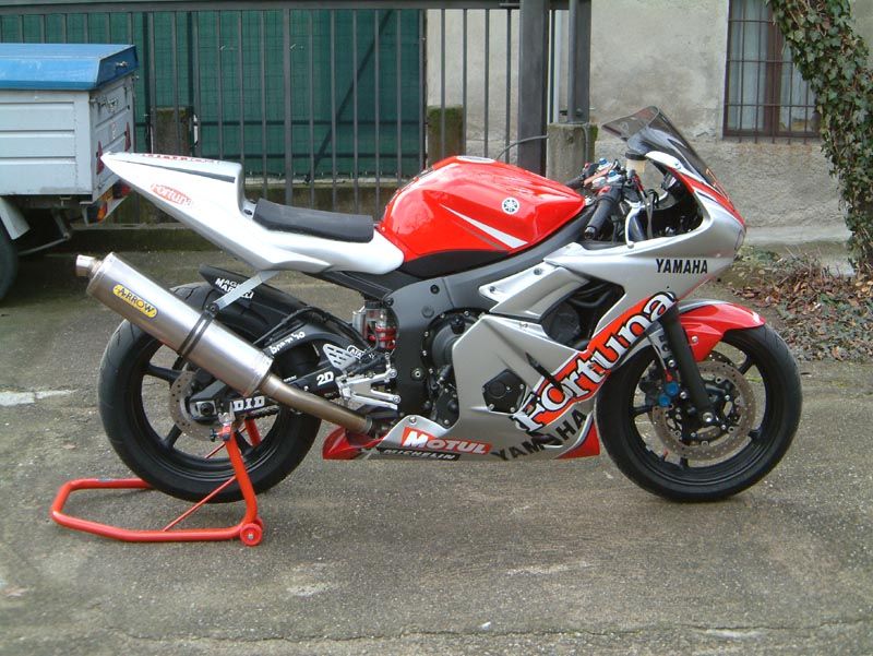 lelesch81-MotoDugno-fiancosx.jpg