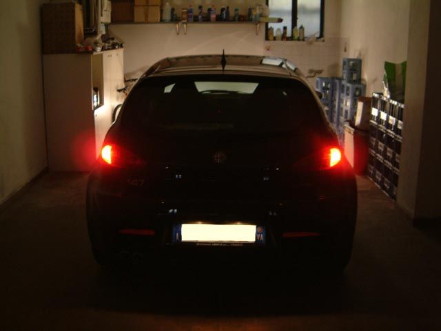 lelesch81-posteriorealbuio.jpg